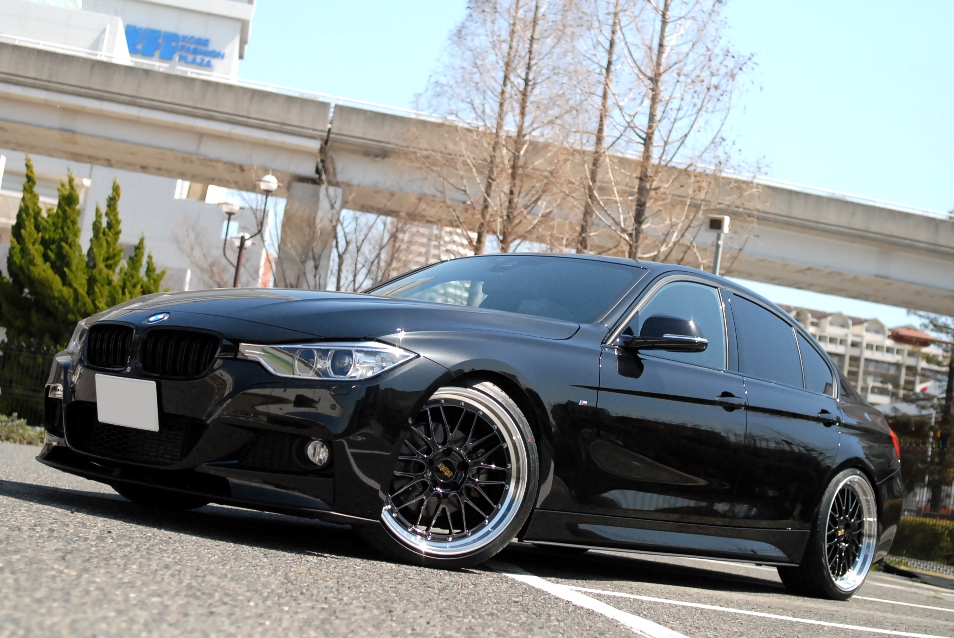 BBS LM BKM-SLD 20inch + F30 Msp. - 神戸店遠藤ブログ！BMW専門店Studie（スタディ）では、BMW 全てのシリーズのカスタマイズ、ドレスアップ、車検、点検、オイル交換、タイヤ交換、BMWに関わる事はなんでもご利用頂けるBMW専門ショップです。